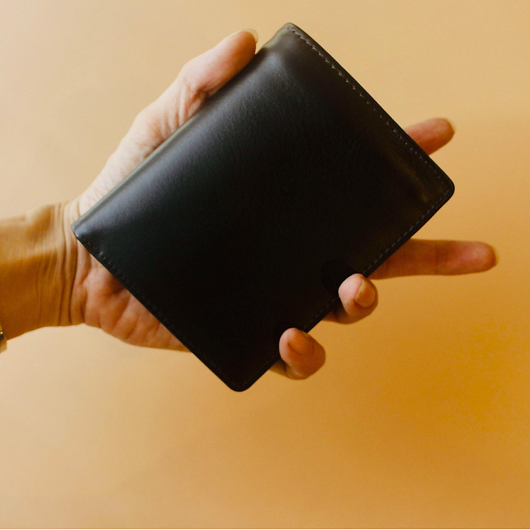 Ví/ Bóp Nam Dáng Đứng Màu Đen Dành cho Nam Da Bò Cao Cấp, Thiết Kế Tinh Tế, Thời Trang 2020 - ORCO (Kích thước 12 cm x 9 cm)