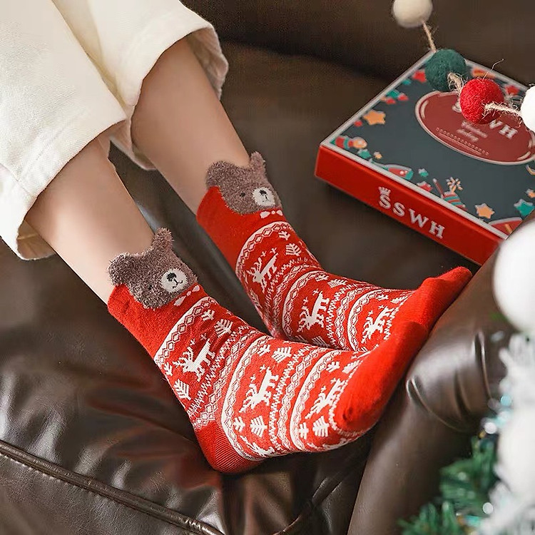 4 Đôi Tất Noel, tất giáng sinh cổ cao nam nữ ấm áp với gang màu đỏ nổi trội TN122