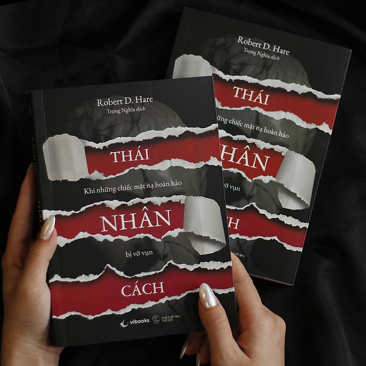 Thái Nhân Cách - Khi Những Chiếc Mặt Nạ Hoàn Hảo Bị Vỡ Vụn - Ảnh 4