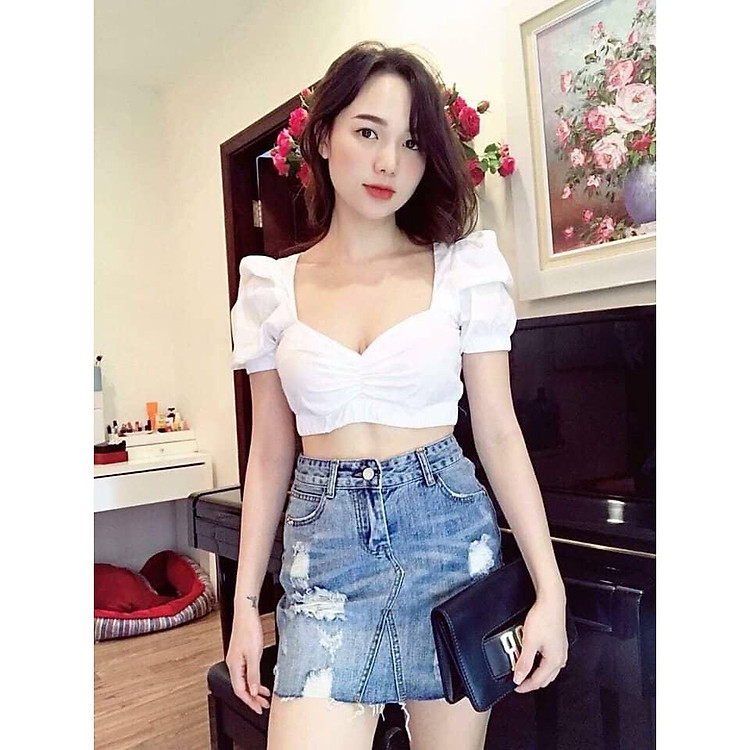 Áo croptop trắng tay phồng mát mẻ cực xinh