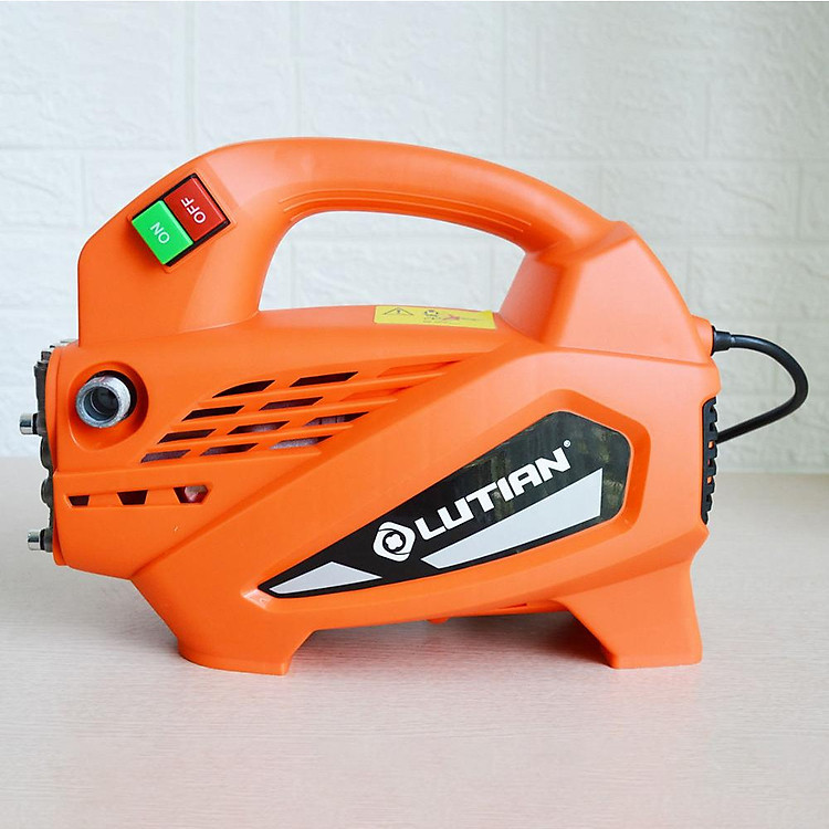 Máy Phun Xịt Rửa Xe Áp Lực Cao Lutian LT210G-1600