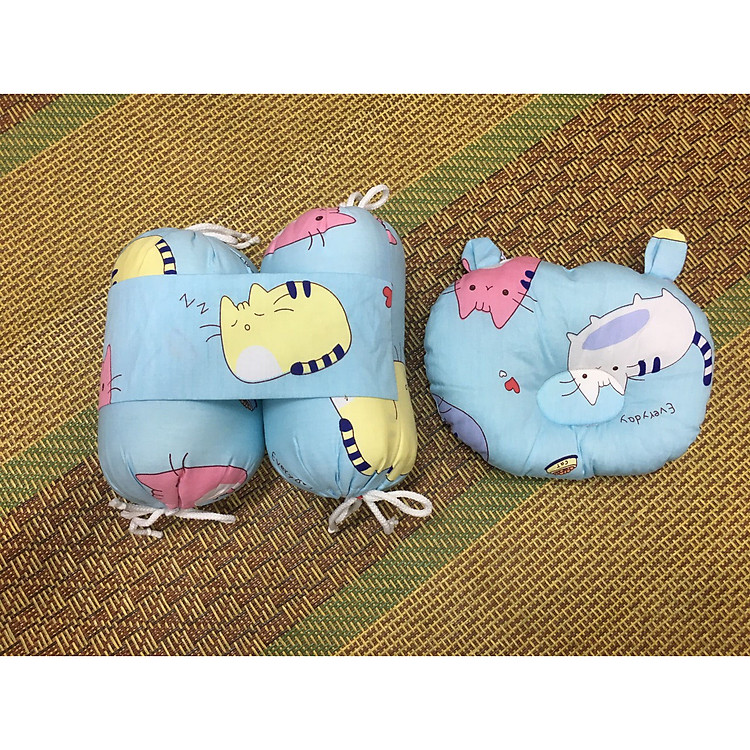 Bộ chặn bông kèm gối cho bé sơ sinh