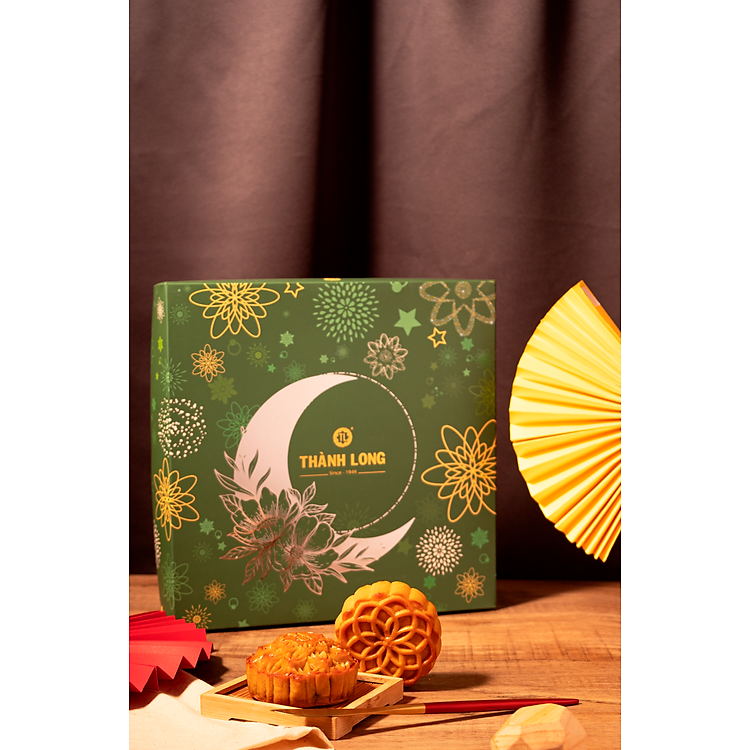 Bộ hộp Bánh trung thu 4 bánh 1 trứng 150g - Phát Đạt - Thành Long - 600g - VIỆT NAM