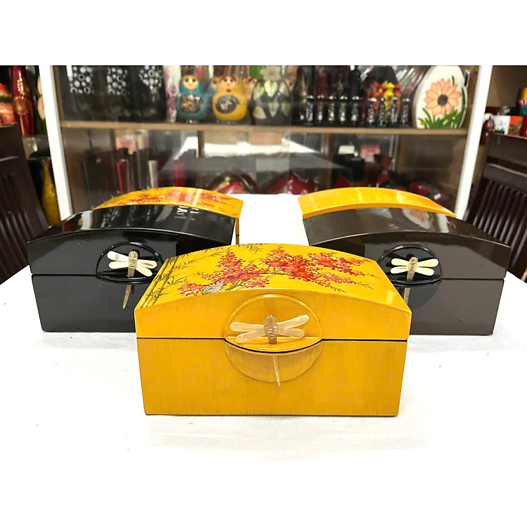 Hộp trang sức sơn mài độc đáo có khóa chuồn chuồn