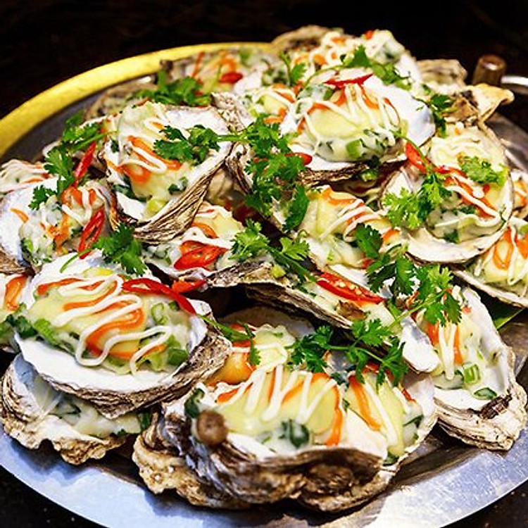 Buffet Trưa trên 40 món hấp dẫn tại Khách sạn Blue Diamond 3