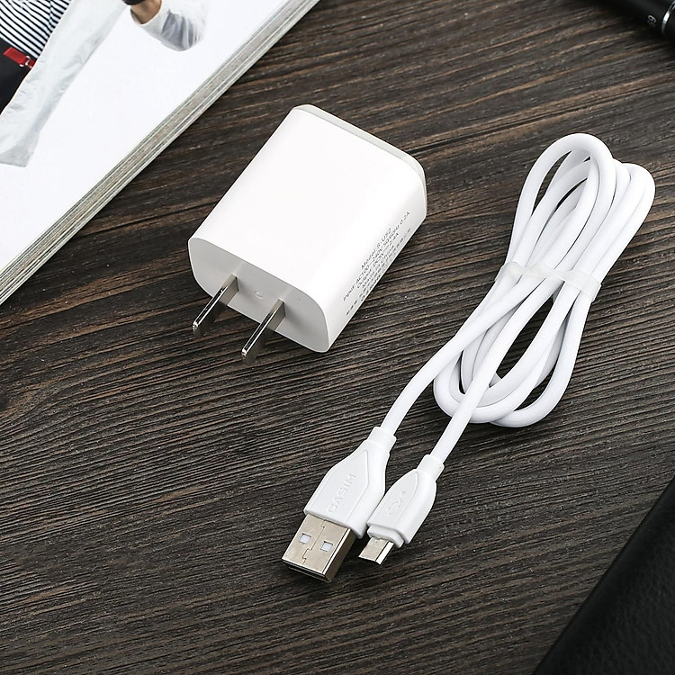 Bộ củ sạc nhanh 2.4A kèm dây cáp sạc Type C