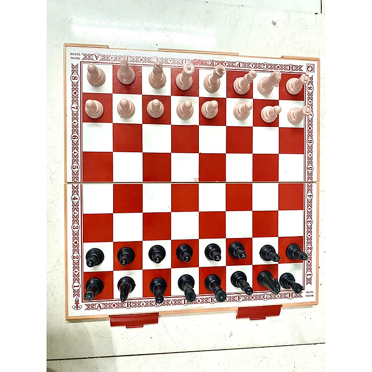 Mua tại Lazada: Bộ Bàn Cờ Vua Nhựa Lớn 44x42cm Chính hãng Giá tốt