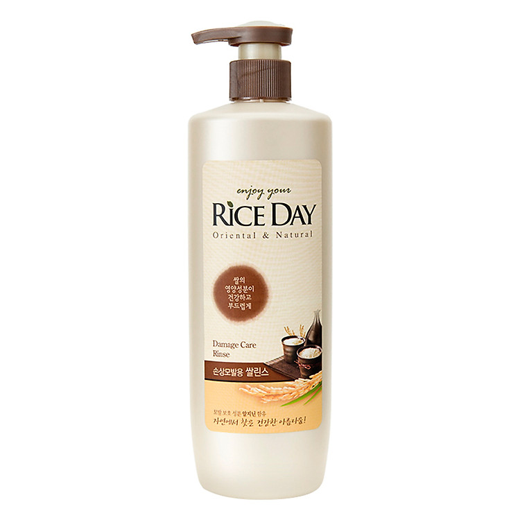 Dầu Gội Hỗ Trợ Trị Gàu Tinh Chất Ngũ Cốc Chăm Sóc Tóc Hư Tổn CJ Lion Rice Day 550ml