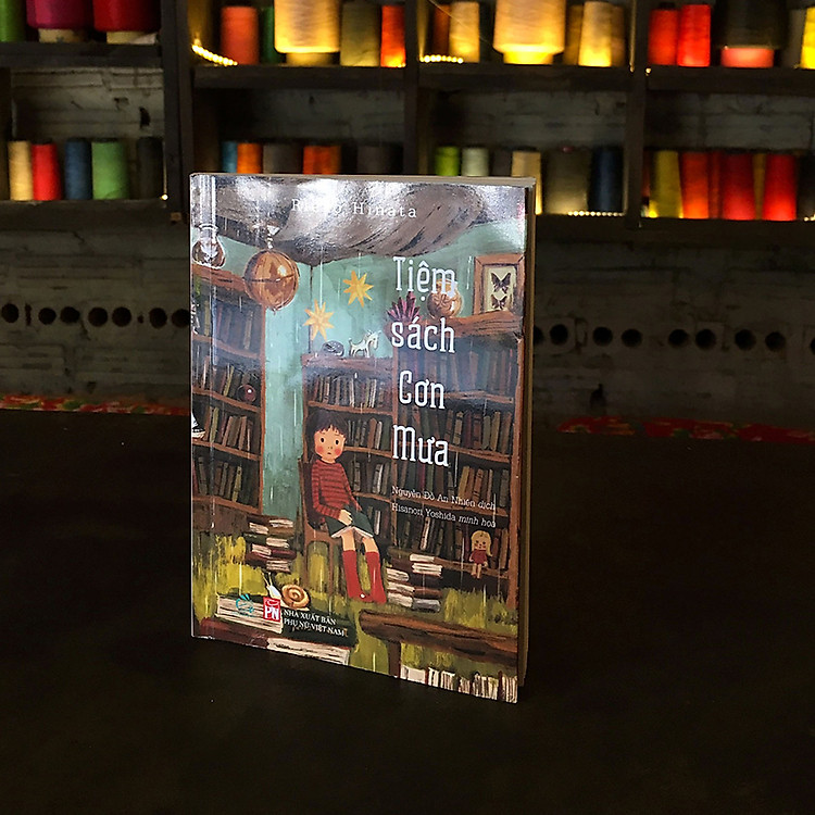 Tiệm Sách Cơn Mưa (Tái Bản) - Ảnh 2