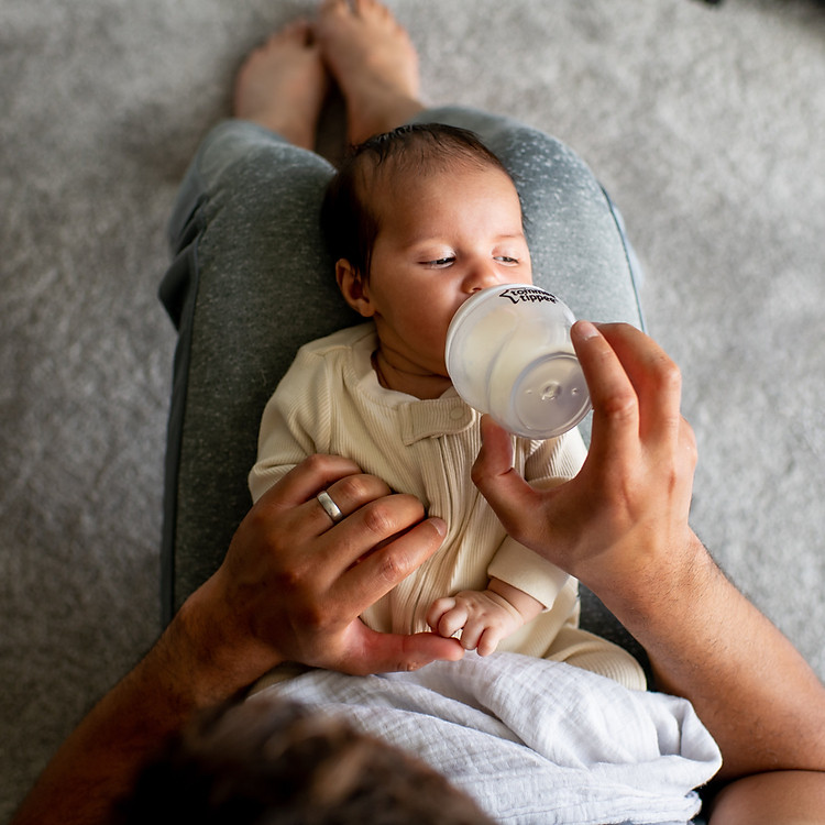 Mua COMBO Ty Ngậm Dạ Quang & Bình Sữa Tommee Tippee Đảm bảo Ưu đãi - Hình ảnh 5