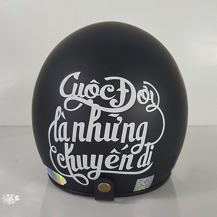 Mũ Bảo Hiểm Phượt 3/4 Cuộc Đời Là Những Chuyến Đi