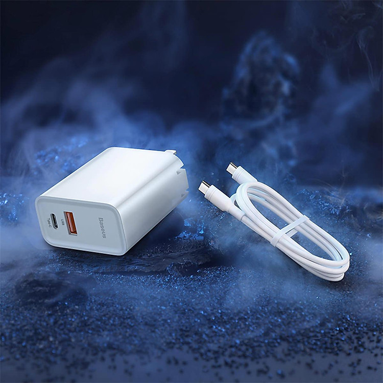 Củ sạc nhanh BASEUS công suất 30W - Tặng kèm cáp 2 đầu Type C, Công nghệ Sạc Nhanh QC 3.0 tự động điều chình dòng sạc đối với iPhone , Huawei, Samsung - Hàng chính hãng