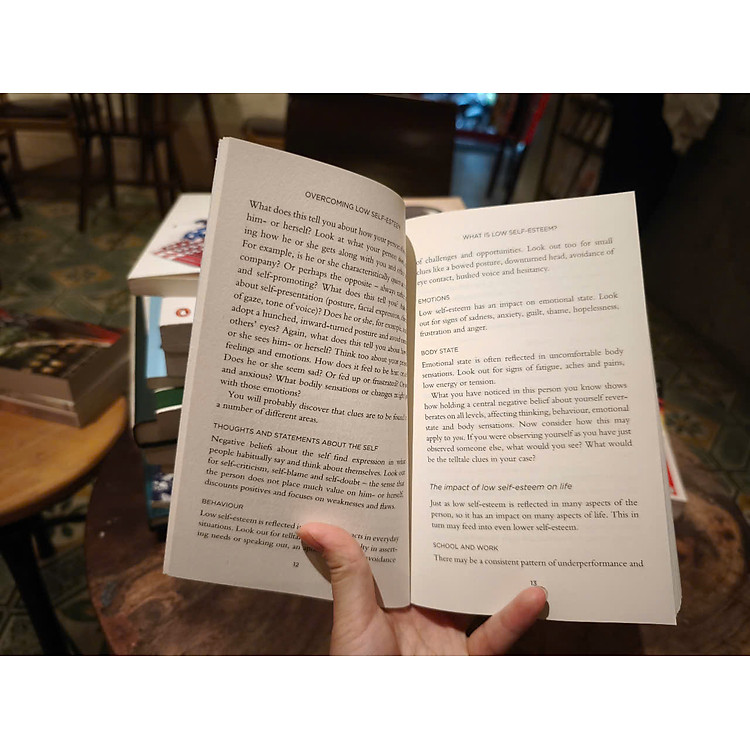 Overcoming Low Self-Esteem: A Self-Help Guide Using Cognitive Behavioural Techniques - Ảnh 6