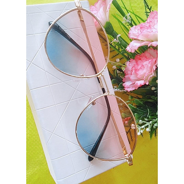 kính mát thời trang