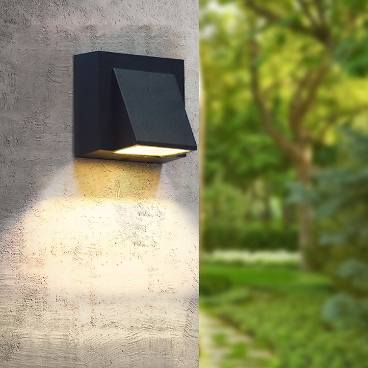 Đèn gắn tường hiện đại trang trí ngoài trời , trong nhà hắt 1 đầu