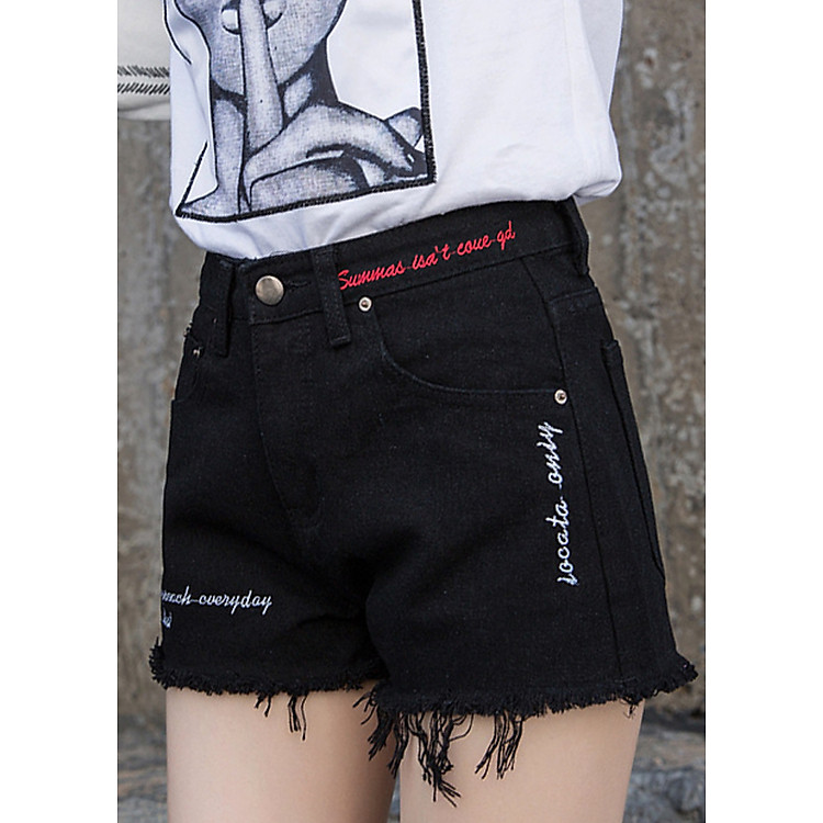 Quần short nữ , chữ thêu lưng cao , cực kỳ cá tính 114