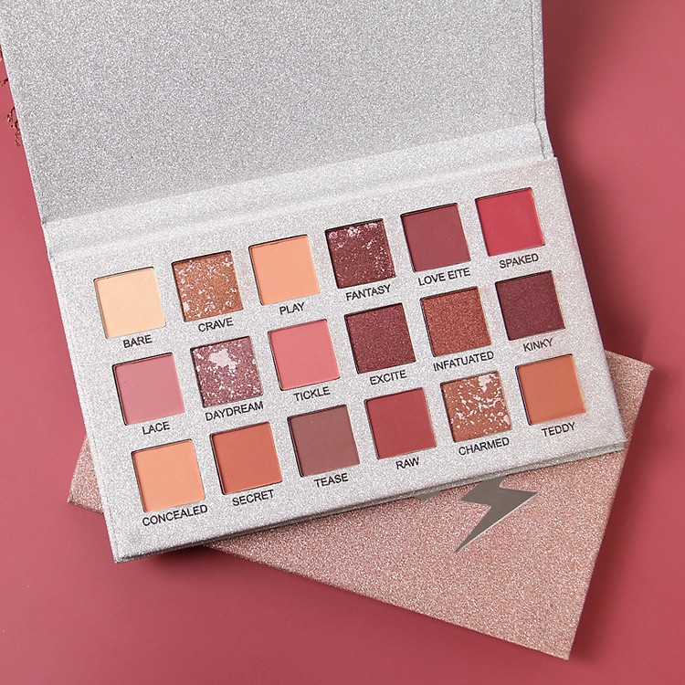 Bảng phấn mắt 18 màu lì ánh kim không thấm nước TREECENG BLING