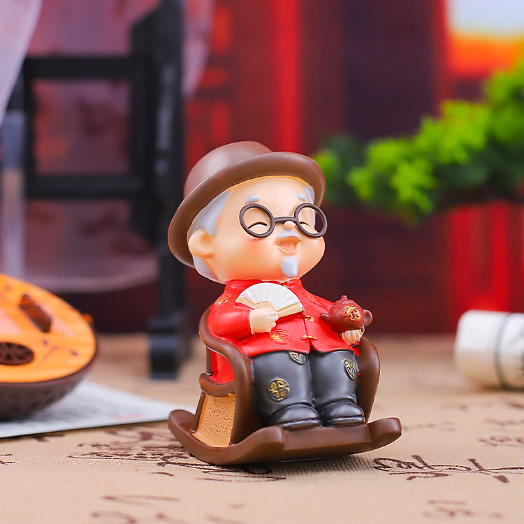 Tượng Trang Trí Ông Bà Ngồi Ghế Ôm Mèo Decord_ Hàng Chính Hãng