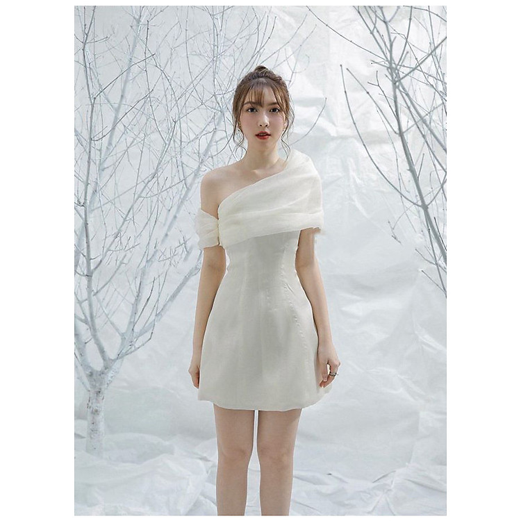 Đầm dự tiệc voan xốp lệch vai