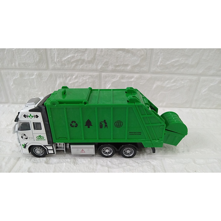 XE CHỞ RÁC BẰNG SẮT