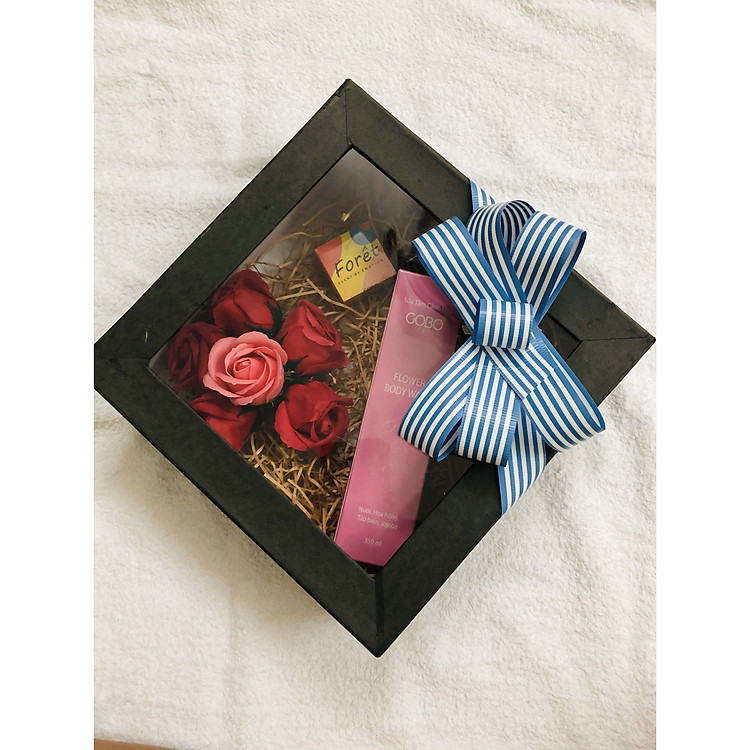QUÀ TẶNG NÀNG 20/10 – COMBO SỮA TẮM CÁNH HOA VÀ NƯỚC HOA KHÔ GOBO -Trọn bộ chăm sóc cơ thể dành tặng nàng - Món quà từ COCAYHOALA (Có hộp quà)