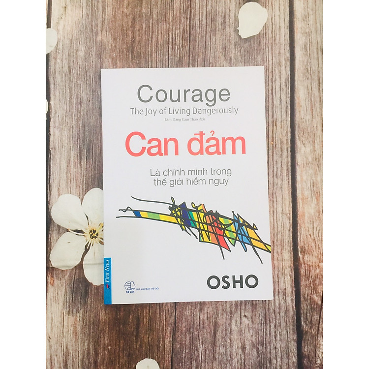 Newshop: Can Đảm Là Chính Mình Trong Thế Giới Hiểm Nguy