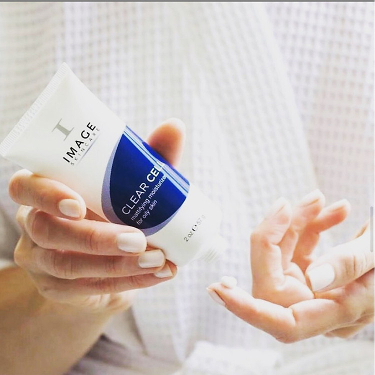 Kem Dưỡng Kiểm Soát Nhờn, Làm Dịu Da - Image Clear Cell Mattifying Moisturizer For Oily Skin 57g