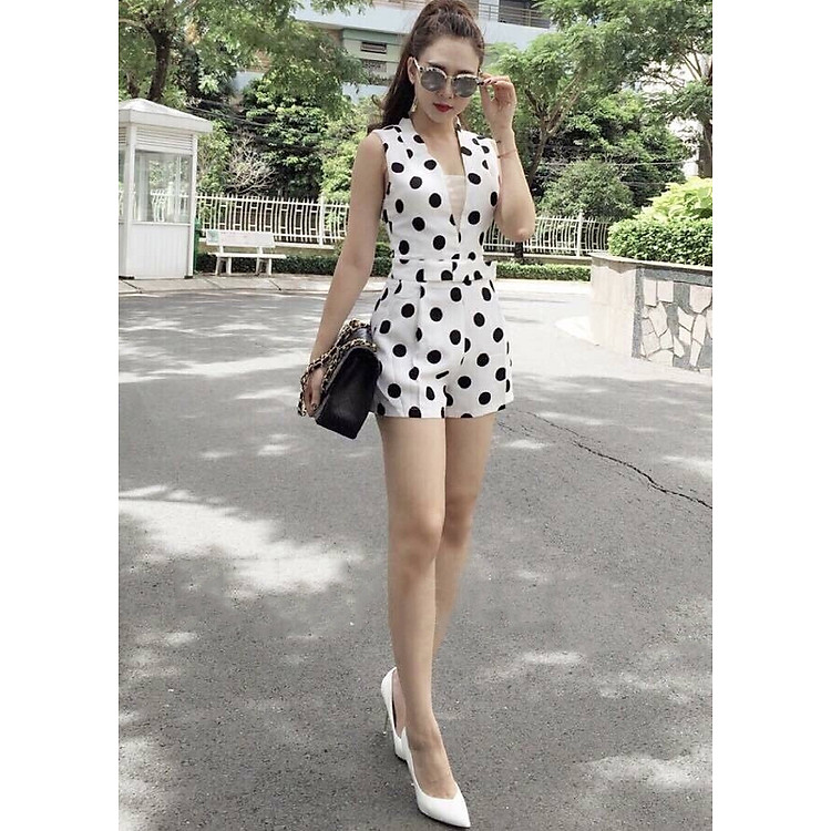 BỘ JUMPSUIT SHORT CHẤM BI PHỐI LƯỚI NGỰC