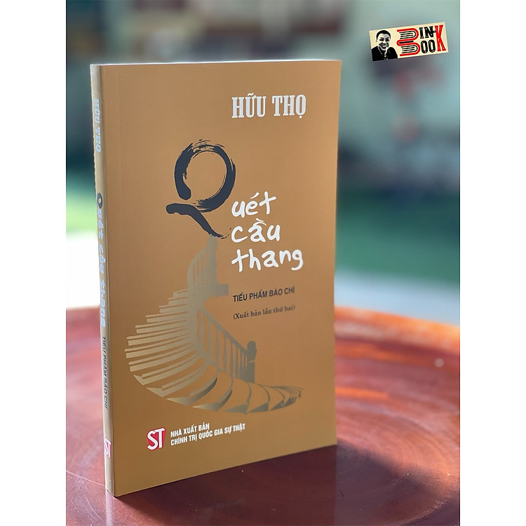 QUÉT CẦU THANG – Tiểu Phẩm Báo Chí