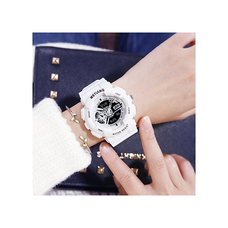 Đồng hồ thể thao nữ trẻ trung, năng động phong cách Hàn Quốc