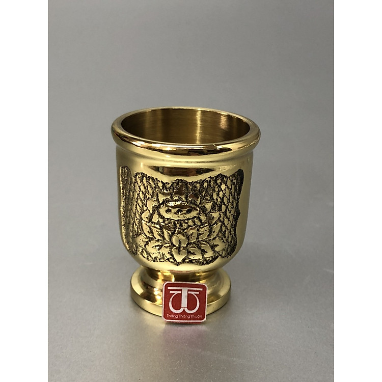 Ly nước cúng bằng đồng khắc hoa sen dvm022