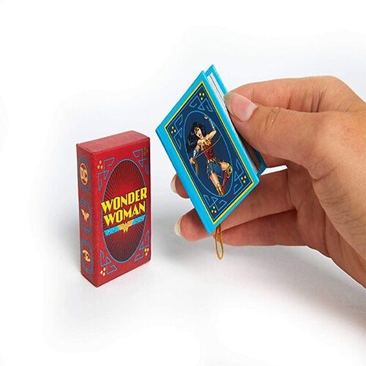 DC Comics: Wonder Woman (Tiny Book) - Ảnh 2