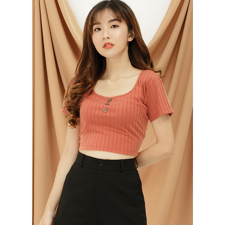 Áo Croptop Nữ Kết Nút GUMAC AT9962