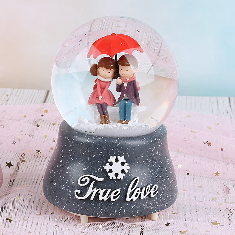 Quả Cầu Tuyết phát Nhạc có Đèn Tình yêu True Love - 10x15cm