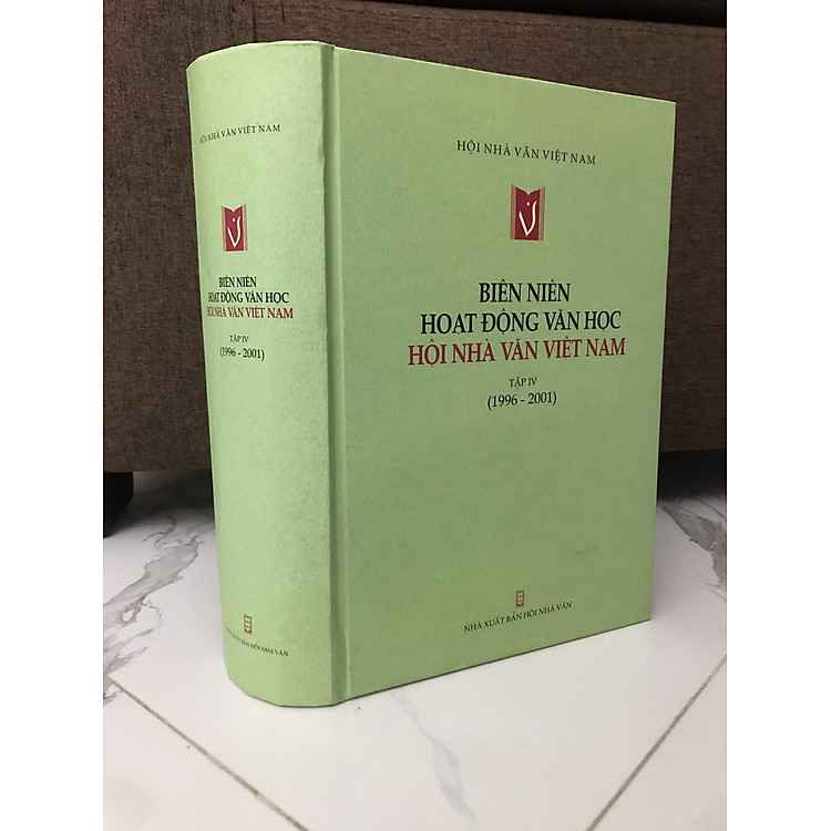 Biên Niên Hoạt Động Văn Học Hội Nhà Văn Việt Nam 1996 - 2001 (tập 4) - Ảnh 2