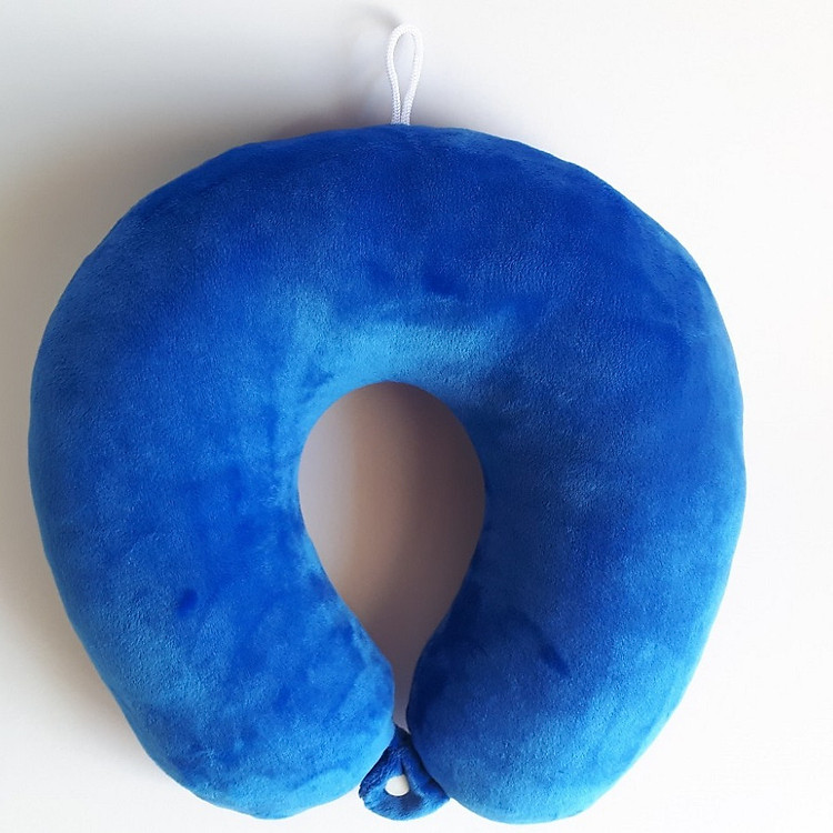 Gối cổ chữ u có dây treo và nút cài