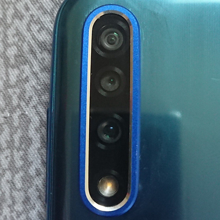 Khung bảo vệ camera sau dành cho Vsmart Live - Khung nhôm cao cấp bảo vệ camera