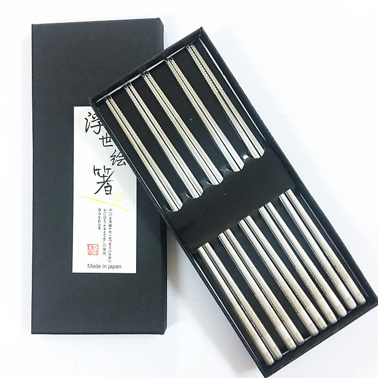 Set 5 đũa ăn Nhật Bản inox 304 mẫu hoa văn đặc ruột đầu đũa có khía chống trơn (giao mẫu ngẫu nhiên)