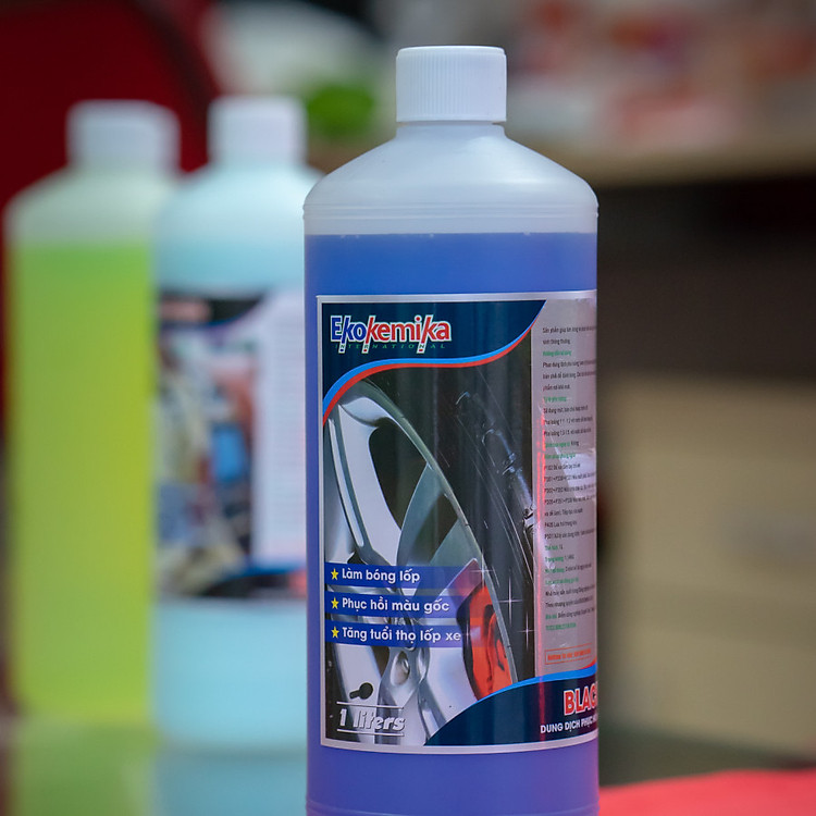 Dung Dịch Dưỡng Và Làm Bóng Lốp Ekokemika Blackbrill - (1l) - Hàng Chính Hãng
