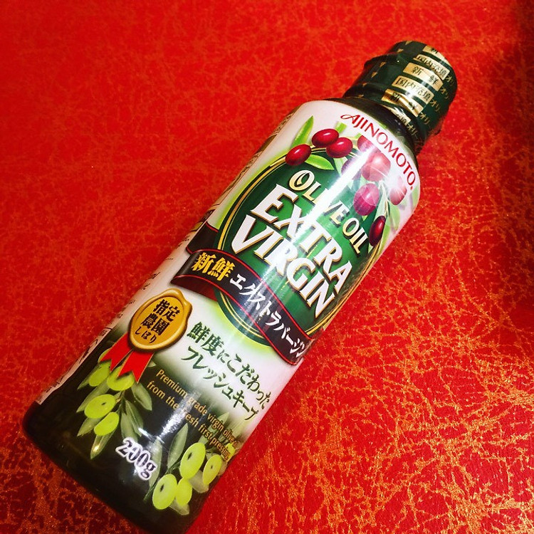 Dầu Olive nguyên chất Extra Virgin Ajinomoto 200g Nhật Bản