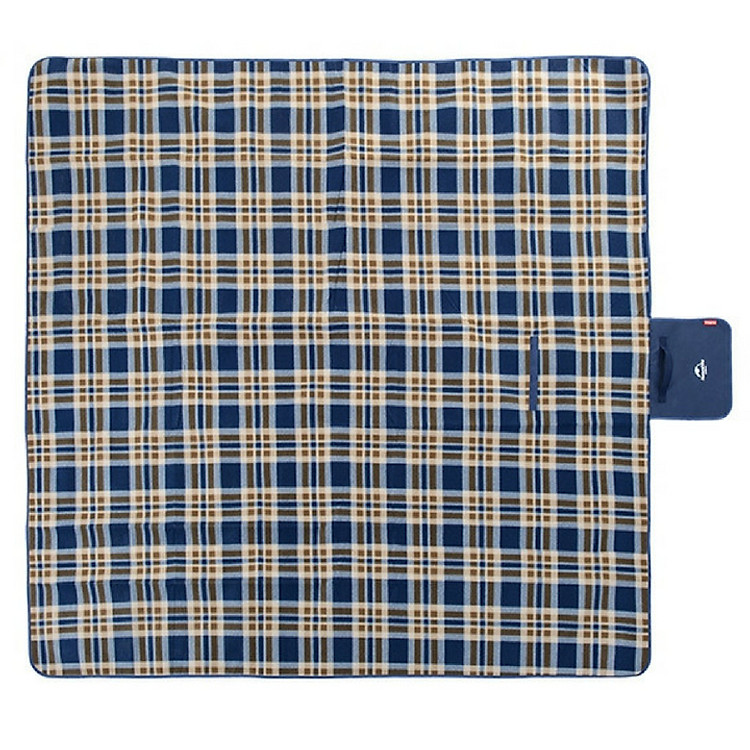 Thảm Dã Ngoại Naturehike (200 x 200 cm) - Giao Màu Ngẫu Nhiên