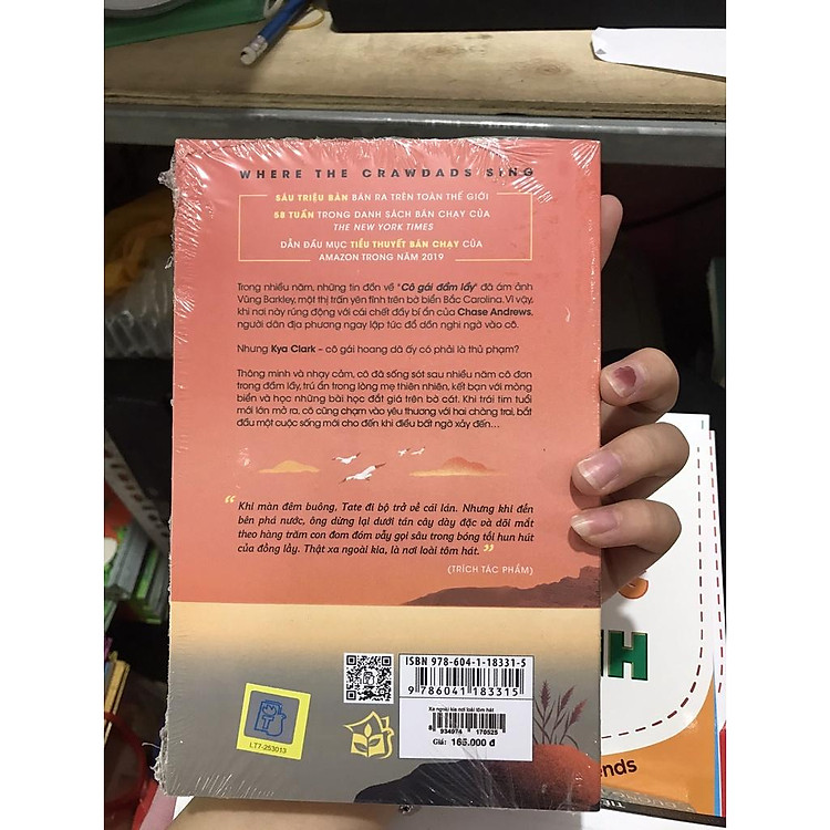 Xa ngoài kia nơi loài tôm hát - Ảnh 2