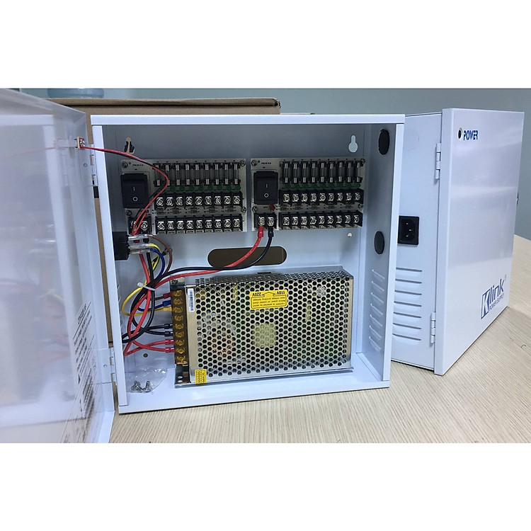 Hộp cấp nguồn điện 12v cho hệ thống camera giám sát (Dành cho hệ thống 16-18 camera và đầu ghi) - Hàng chính hãng