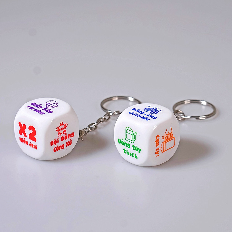 Bộ 2 Xí ngầu Lắc Xúc Xắc Uống Bia Ăn Nhậu Tiếng Việt có Hình Minh Hoạ - Cục to 2.5 cm có Móc Khoá (Drinking Dice- Vietnamese Version)