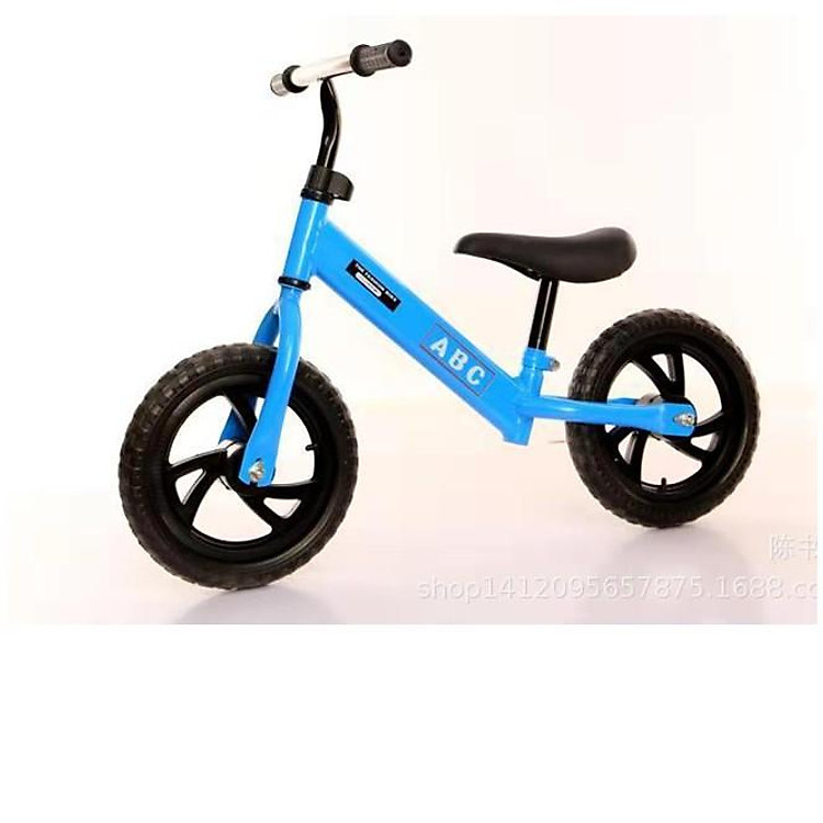 Xe thăng bằng cho bé, xe cân bằng cho trẻ phù hợp cho bé từ 3 - 7 tuổi