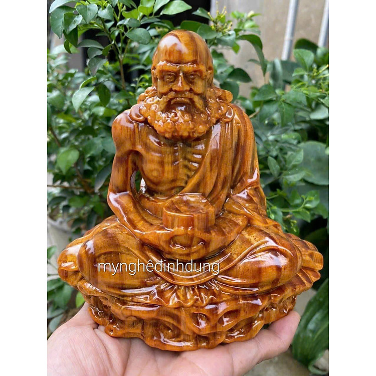 Tượng Đạt Ma Sư Khất Thực Gỗ Huyết Long (15x15x7cm)