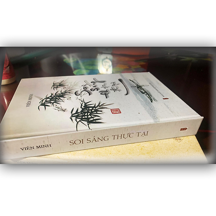 Soi Sáng Thực Tại - Ảnh 2