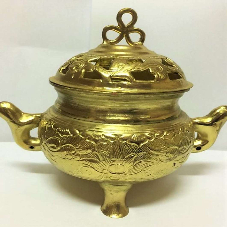 Lư xông trầm bằng đồng chạm thủ công