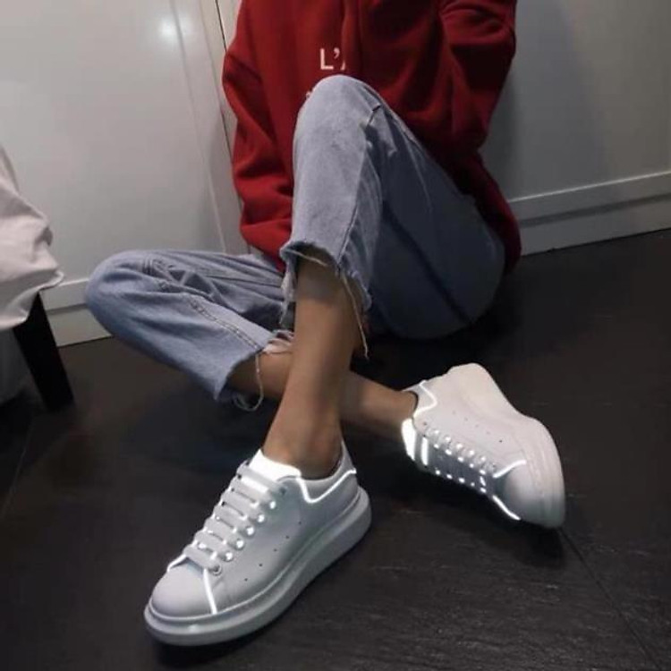 Giày thể thao độn đế sneaker dạ quang phản quang