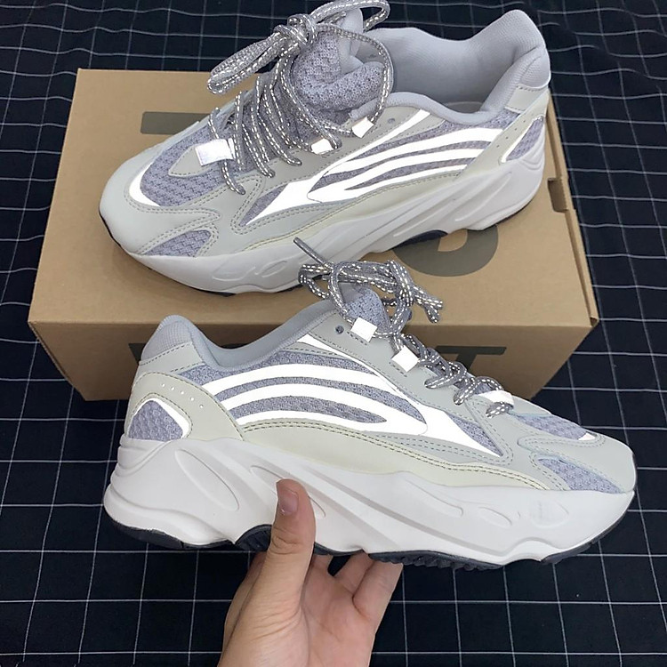 Giày Sneaker Yz700 V2 Static Phản Quang